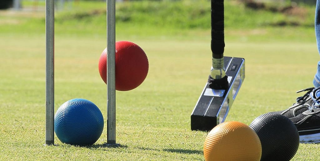 Croquet_ball_jump_small